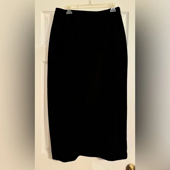 Dress Barn Women’s Long Black Skirt ~ Size 14 - Picture 1 of 8